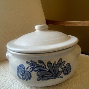 Vintage Pfaltzgaff Yorktowne Ceramic Casserole Dish with Lid 2 Qt